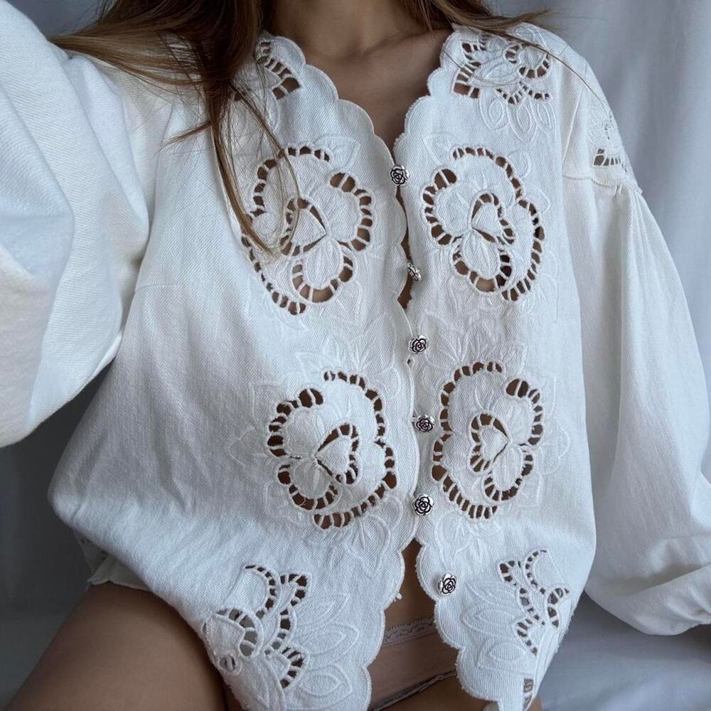 White embroidered blouse with bell  bell sleeves and button-up front - Picture 2 of 5